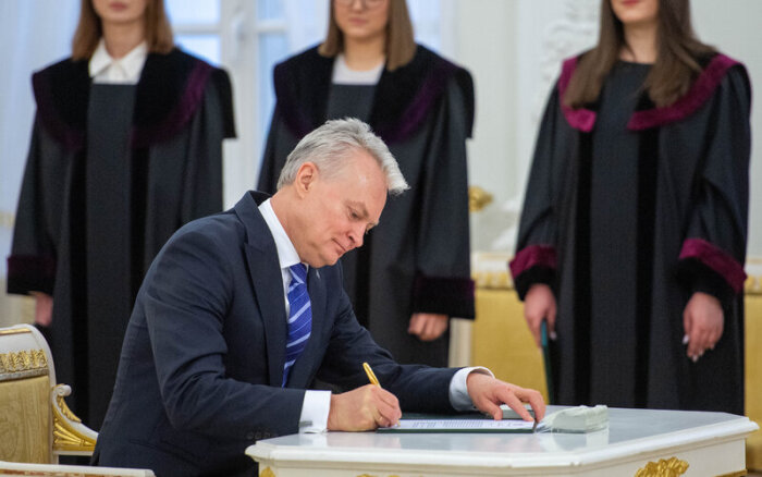 Lietuvos Respublikos prezidentūroje prisiekė trys Šiaulių apylinkės teismo teisėjos 