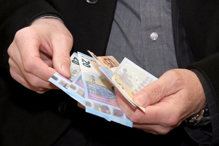 Buvusi Joniškio rajono savivaldybės tarybos narė į biudžetą grąžins 2 285 Eur  